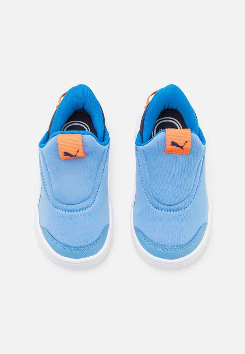 Puma Puma COURTFLEX V3 EASE IN UNISEX - Training shoe Kostenloser Versand