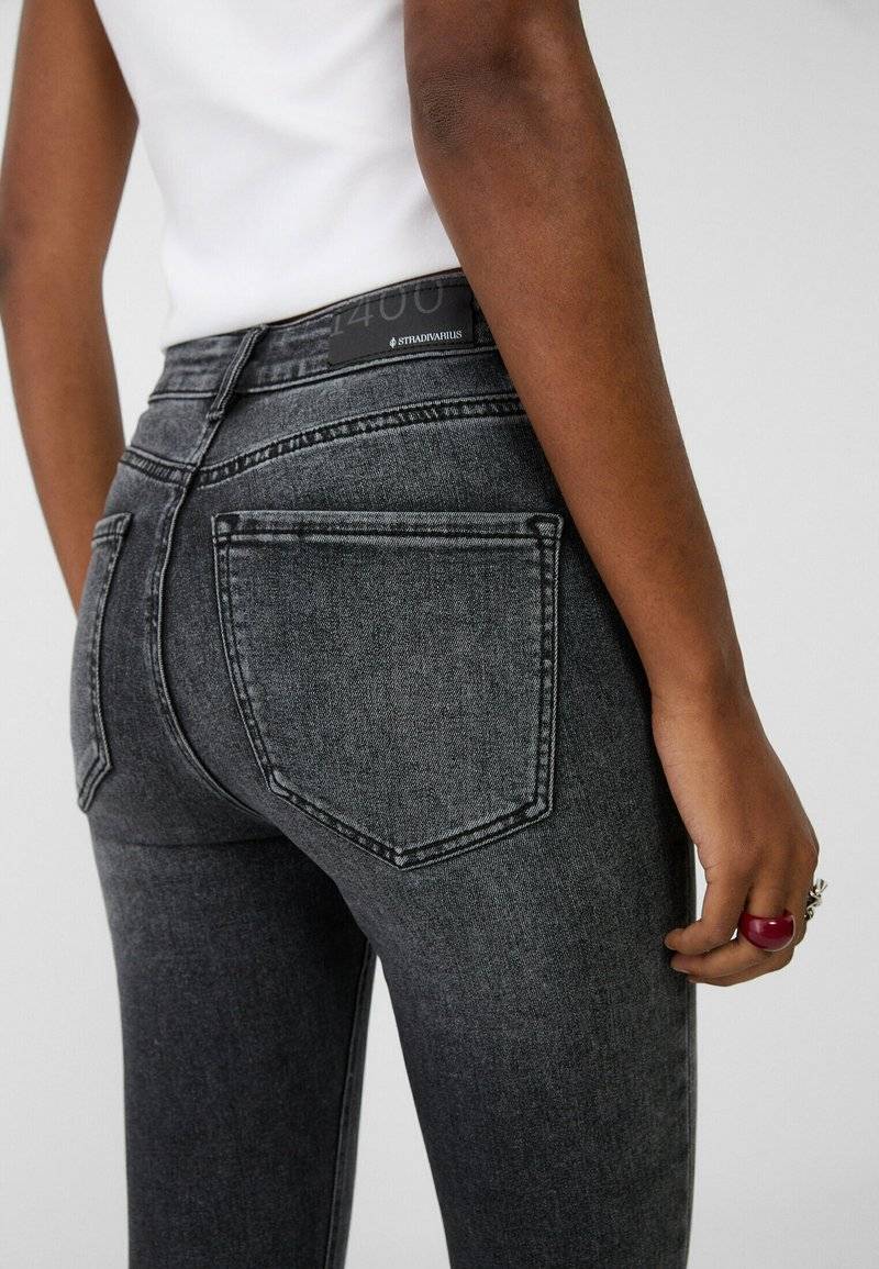 Stradivarius Stradivarius Jeans Skinny Fit - black denim Cyber Monday