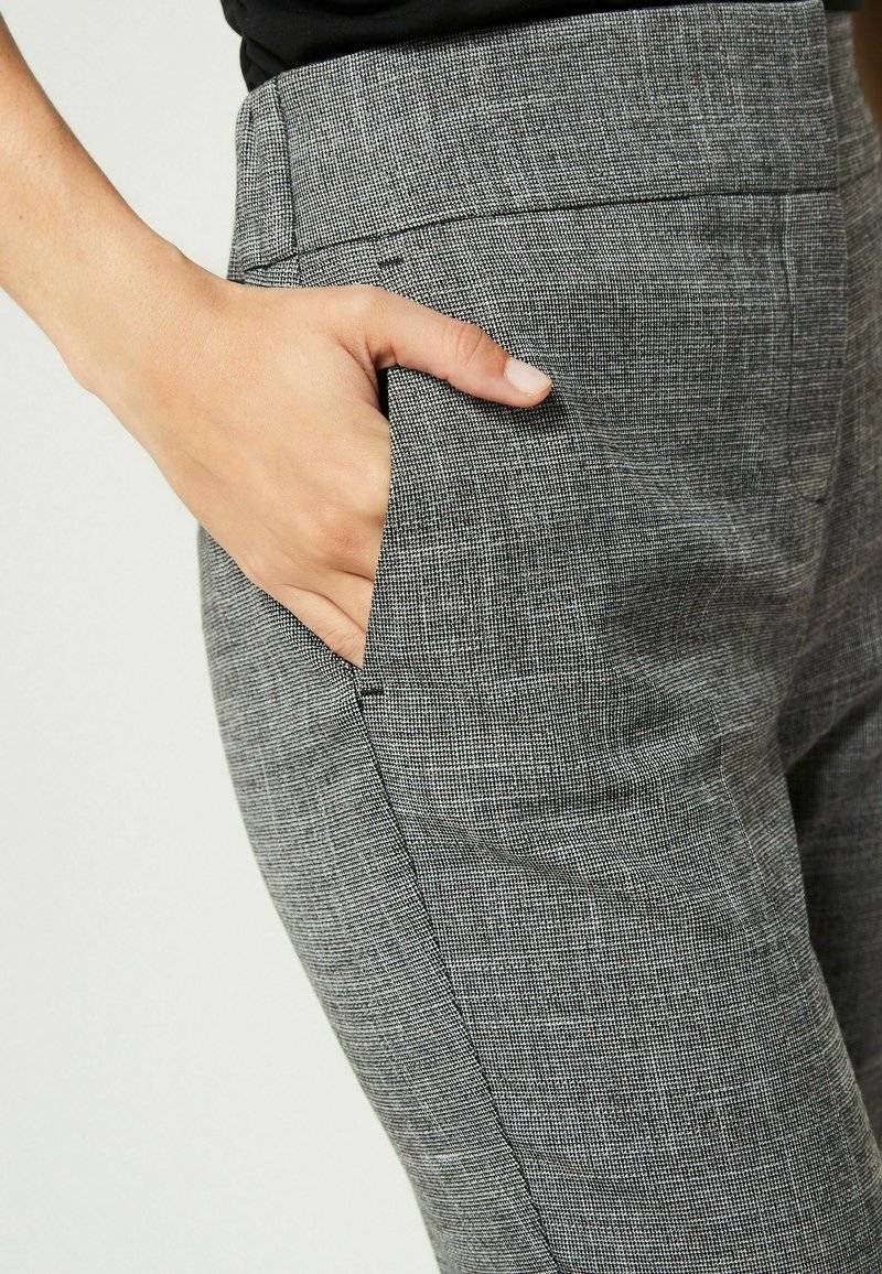 Next Next SHAPEWEAR PETITE - Trousers - grey Kauf eins, bekomm eins gratis