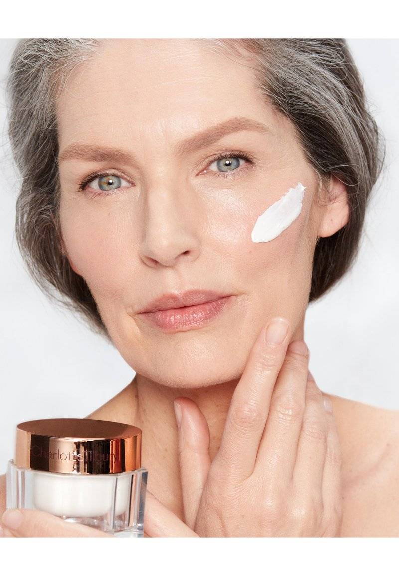 Charlotte Tilbury Charlotte Tilbury CHARLOTTE'S MAGIC CREAM SPF - REFILLABLE - Face cream Sonderangebot