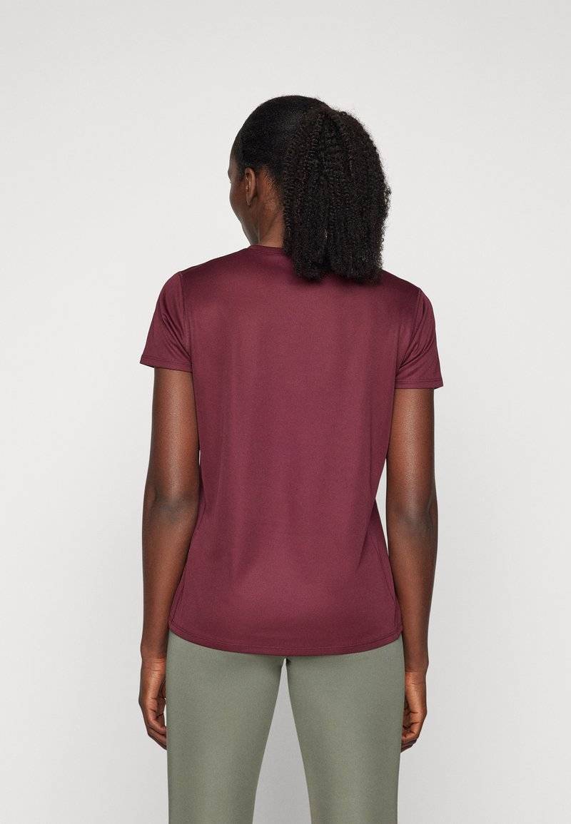 ASICS ASICS CORE TOP - Sports T-shirt - deep mars Valentinstagsangebot