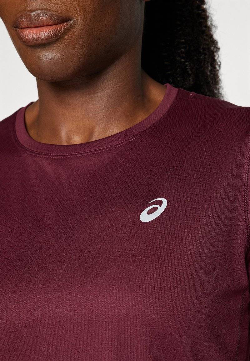 ASICS ASICS CORE TOP - Sports T-shirt - deep mars Valentinstagsangebot