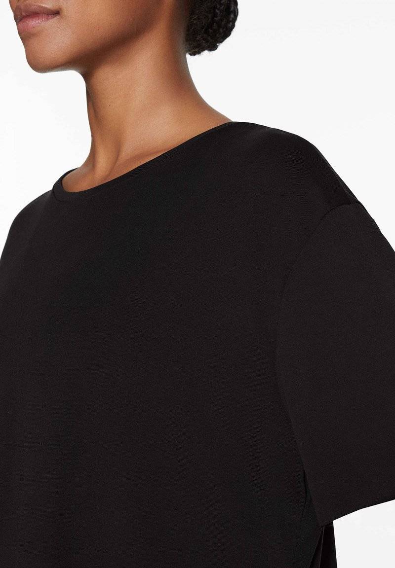 OYSHO OYSHO MODAL - Basic T-shirt - black Sonderangebote