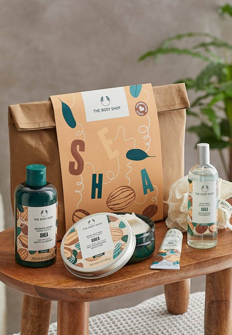The Body Shop The Body Shop G4 MEDIUM SHEA AR24 A0X - Skincare set Kostenloser Versand