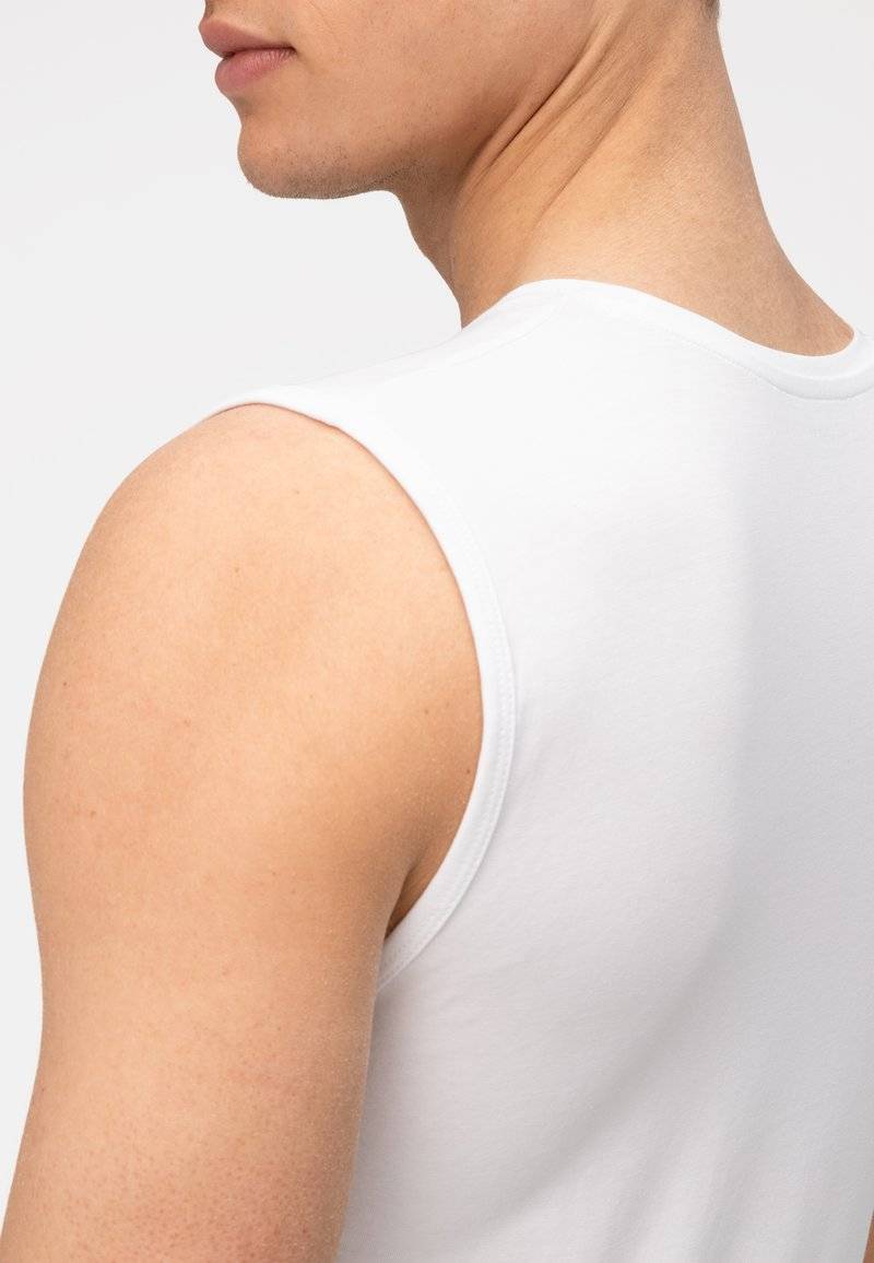 OLYMP OLYMP BODY FIT - Undershirt - white Outlet